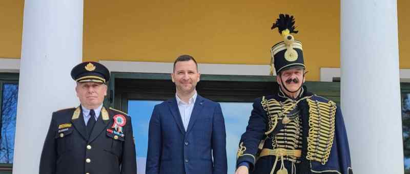 8d7778eb 3b86 43f2 9e12 188e94491836