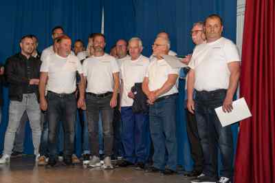 Mes 143
